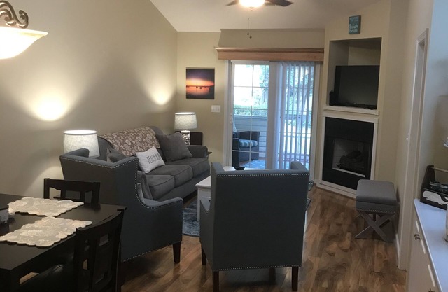 Pet Friendly Townhome Between Ocean Isle and Sunset Beach