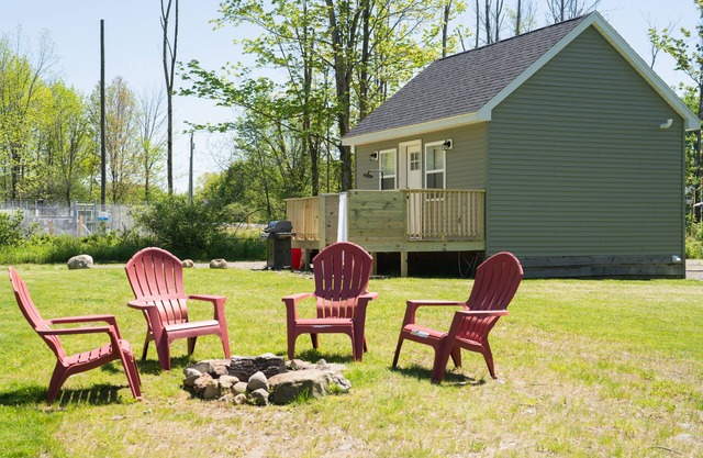 Pet Friendly Tiny House Near Salmon River!