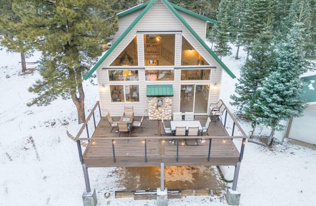 Pet Friendly Rustic Charm Close to National Parks