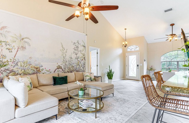 Pet-Friendly Valrico Vacation Home w/ Lanai!