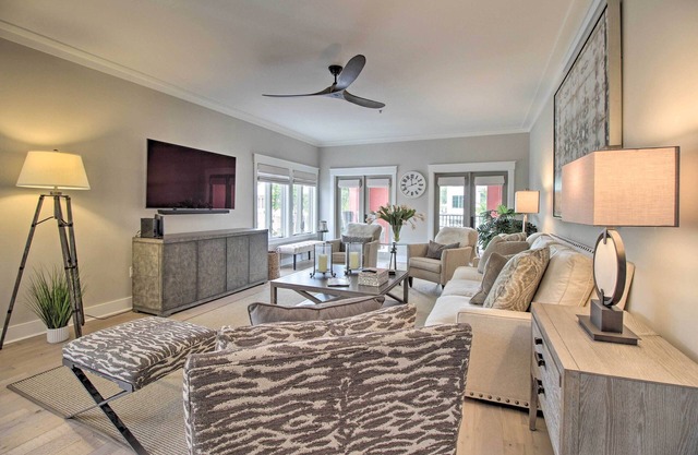 Pet-Friendly Villa w/ Balcony in Bluffton!