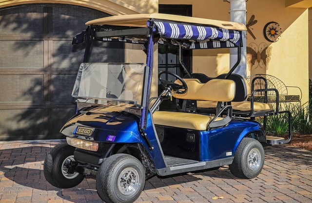 Pet Friendly ~ Water View ~ 2 Golf Carts ~ Community Pool