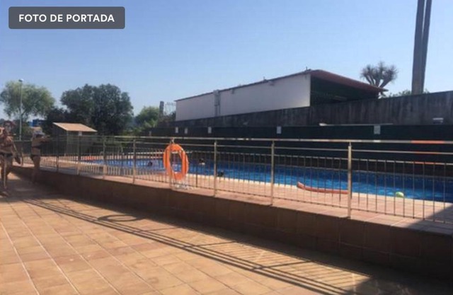 Petit con piscina