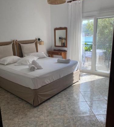 Petra Mare Apartments