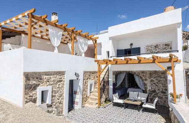 Petrino paradosiako (maison traditionnelle)