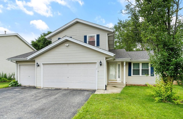 Pets welcome+King bed+Deck+Fenced back yard