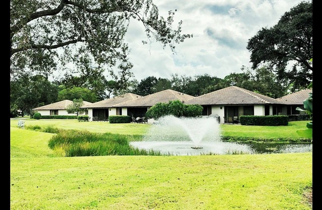 POT DE CLUB NATIONAL PGA 2BR 2BA