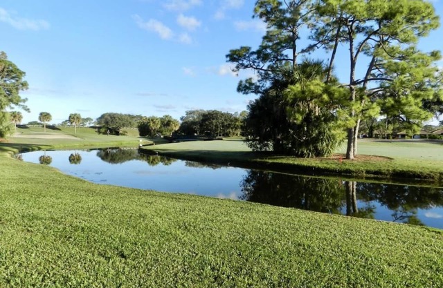 PGA National Golf Villa Beautiful Water Views