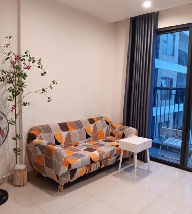 Phòng Vinhome Grand Park với balcony, 1 phòng ngủ, bếp, phòng khách, phòng tắm