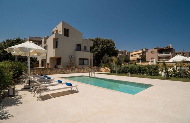 Phaedra - Maison de vacances avec piscine privée à Kounoupidiana, Crète