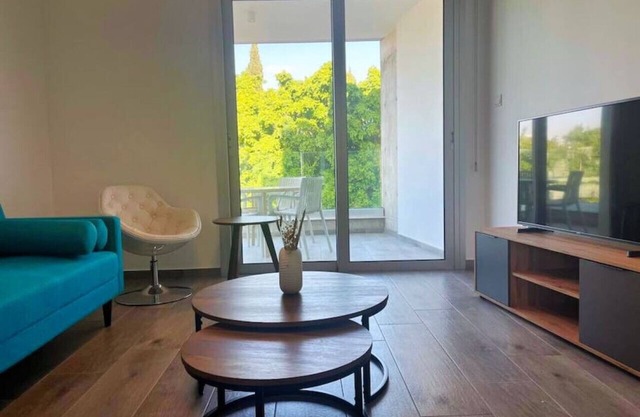 Phaedrus Living: Coral Suites Allure