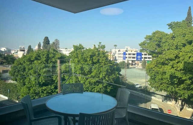 Phaedrus Living: Coral Suites Harmony