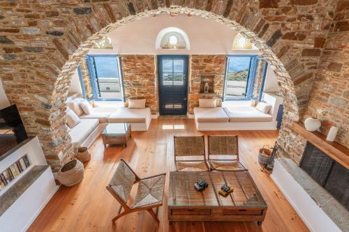 Phaedrus Living: Luxury Stonehouse Tinos