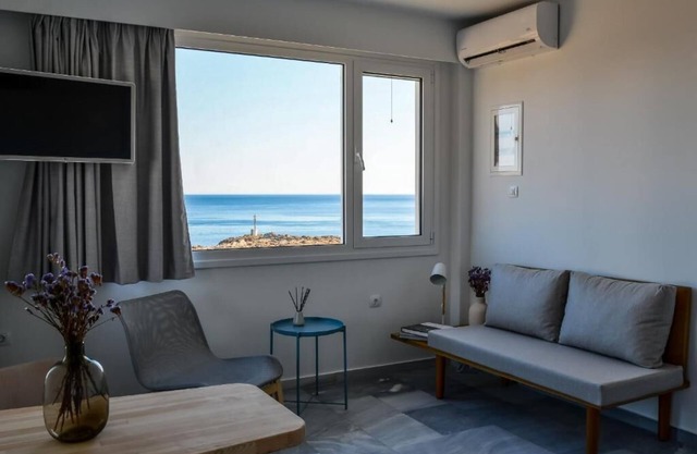 Pharos Apartments - Superior Apartments