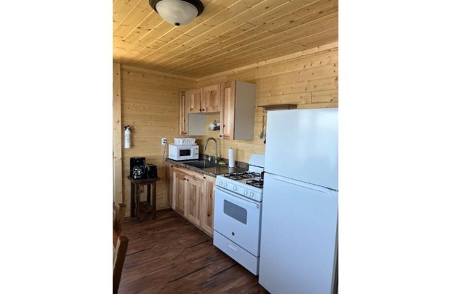 Phelps Hillside Resort Cabin #4