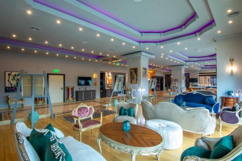 Phoenicia Express Hotel
