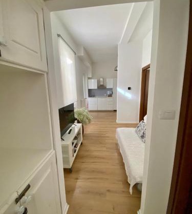 [PIAZZA GARIBALDI] ELEGANTI SUITE CON SAUNA