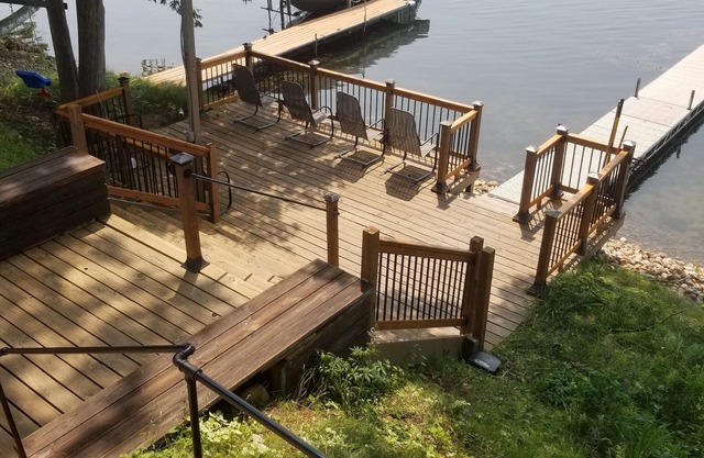 Pickerel Lake: 3 bed / 2 bath home on 300' of beautiful lake front.