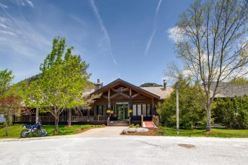 Pico Village Resort D209 Brought to you by GetAway Vacations