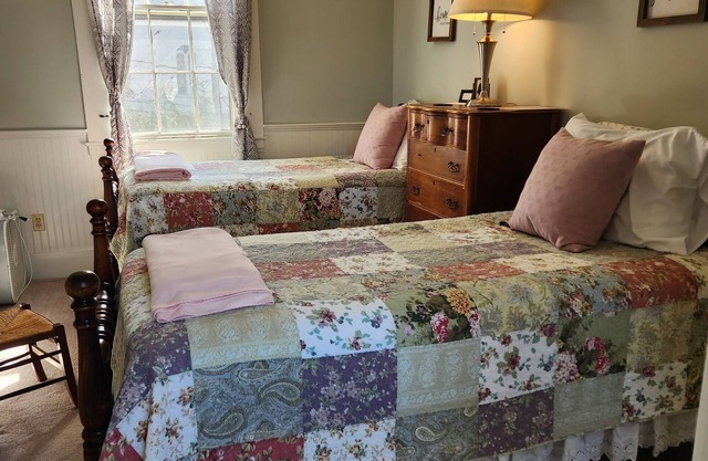 Picturesque bed and breakfast, nestled in the foothills of the white mountains.
