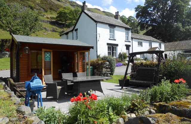 Cottage pittoresque avec vue exceptionnelle sur les collines, près de l'A66 et de Keswick