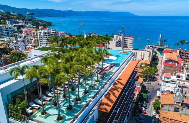 Pier 57 Modern Luxury 2BR, le meilleur toit de PV!