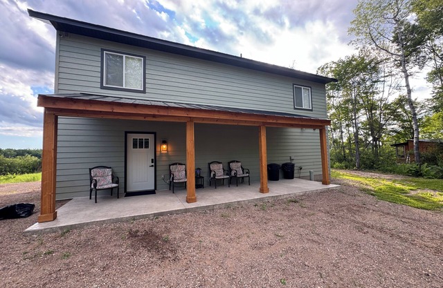 Pier Lake Cabin - Minocquan3 bedroom, 2 bath, new construction lake home