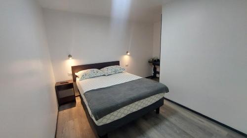 Pieza independiente con baño privado