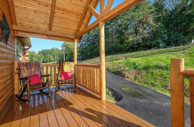 Pigeon Forge - Mountain Mist - 2 Bedroom - Sleeps 6