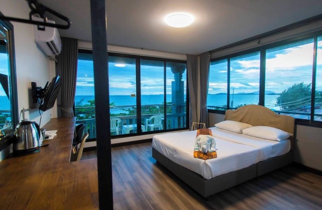 Pimpimarn Beach Hotel