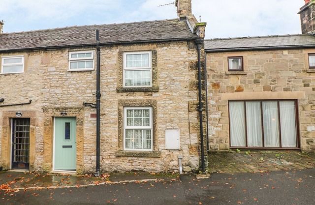 Pine Cottage, YOULGREAVE