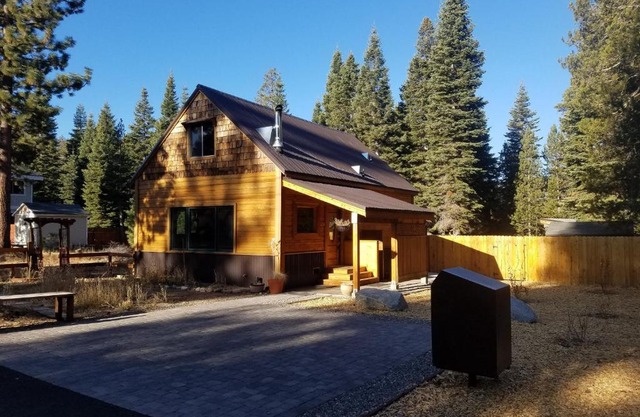 Pine Lantern Retreat