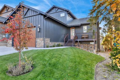 Pine meadow village castle #2301
