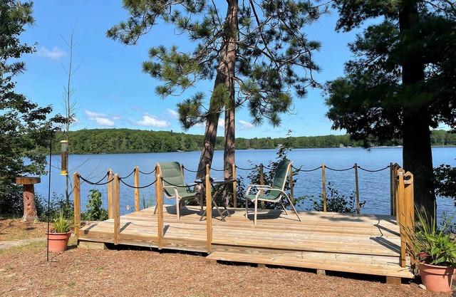 NOUVEAU! Bass Lake Living avec cabine confortable dans le Michigan!