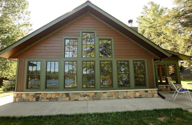 PineCone Cabin located on Little St Germain Lake