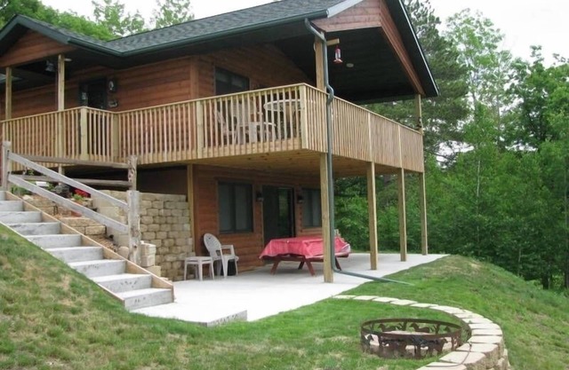 'Pinecone Retreat' Réservez votre Fun Now! Araignée Lake Resort