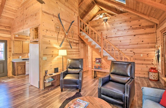 Pinetop-Lakeside Cabin w/ Deck: Hike, Ski & Golf