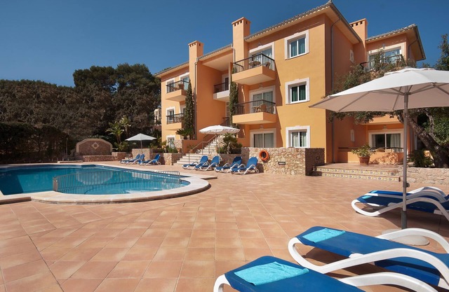 PINOS ALTOS 0.. Pretty apartment in Cala San Vicenç.
