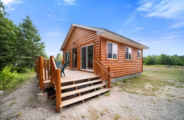 Nouvelle cabane dans le parc d'État de Wilderness