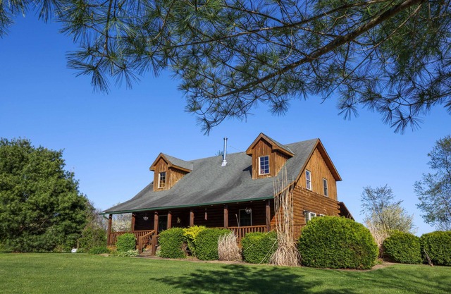 Pioneer Lodge by The Inn & Spa at Cedar Falls