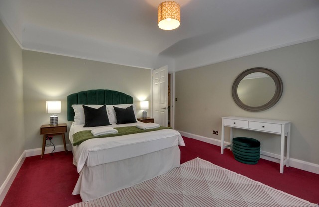 Pippin House - Trois Chambres Appartement, Couchages 6