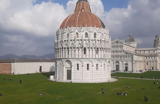 Pisa, mare, boschi e sole.