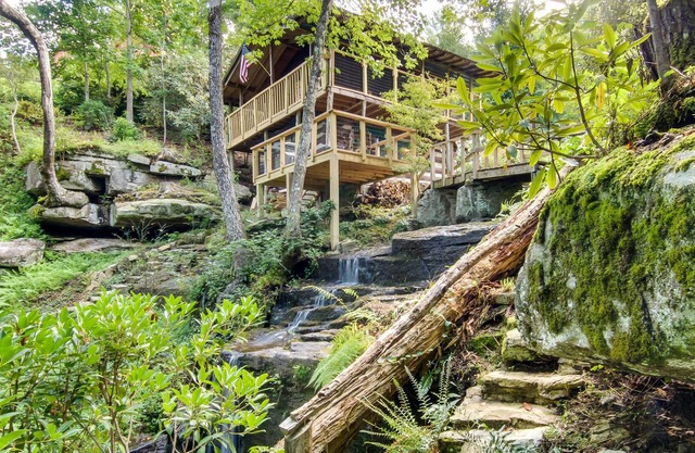 Pisgah Forest Cabin w/ Mountain + Waterfall Views!