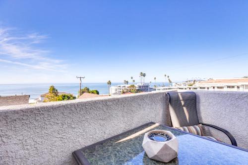 Pismo Beach Condo with Balcony Near Wineries!