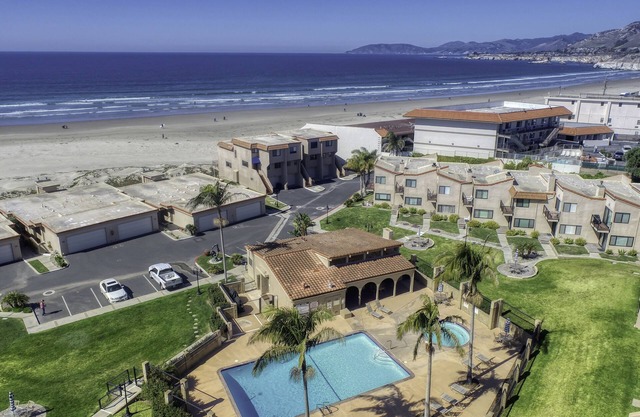 Vues sur l'océan * 50 mètres de l'accès à la plage * Pismo Shores MEILLEUR emplacement à Pismo