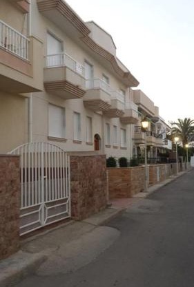 PISO DE 3 DORMITORIOS JUNTO A la Playa y Céntrico