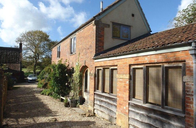 PITTARDS GÎTE À LA FERME, avec un jardin à South Petherton, Réf 975937