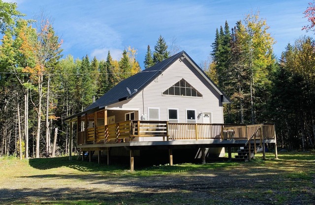 Pittsburg Cabin w / Direct ATV & Snowmobiling TrailAccess Hunting & Fishing Mecca