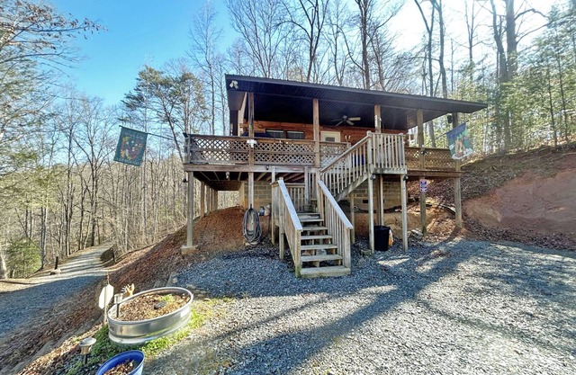 Pixie Hollow- Whittier, NC- Close to Cherokee, NC