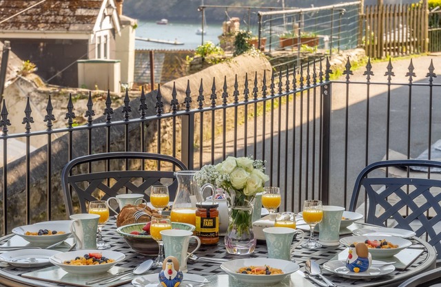 Place View est un charmant cottage mitoyen traditionnel en terrasses.
